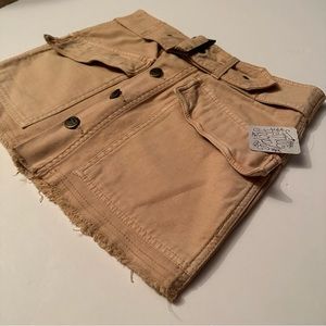 Free People mini skirt size 2 button up belt buckle beige tan new